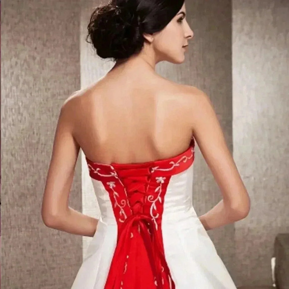 🌹 Gorgeous Wedding Gown 🌹 - Picture 6 of 7